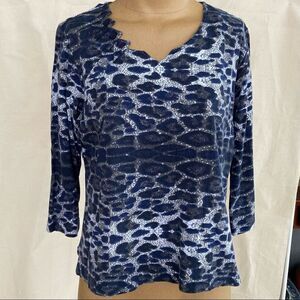 Parsley and Sage woman’s large animal print top